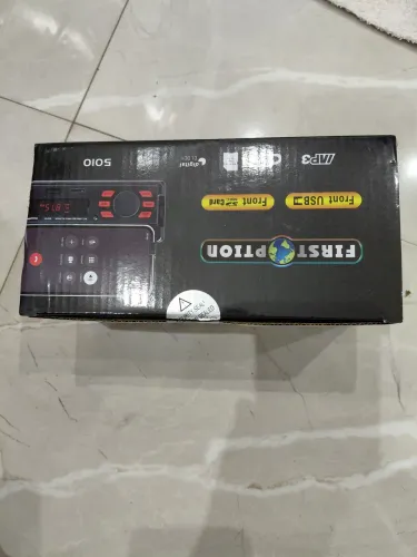 Rádio de carro mp3 com porta USB c/ controle remoto 