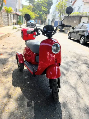 Scooter Triciclo Elétrico