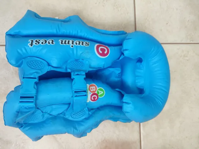 Colete inflável 34cm