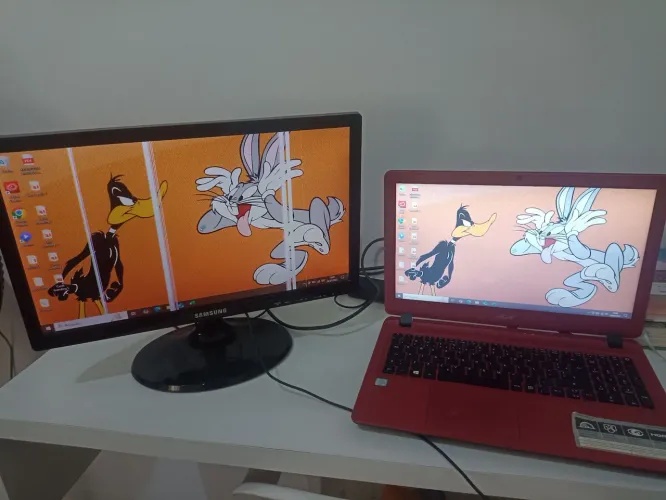 Monitor TV Samsung com defeito