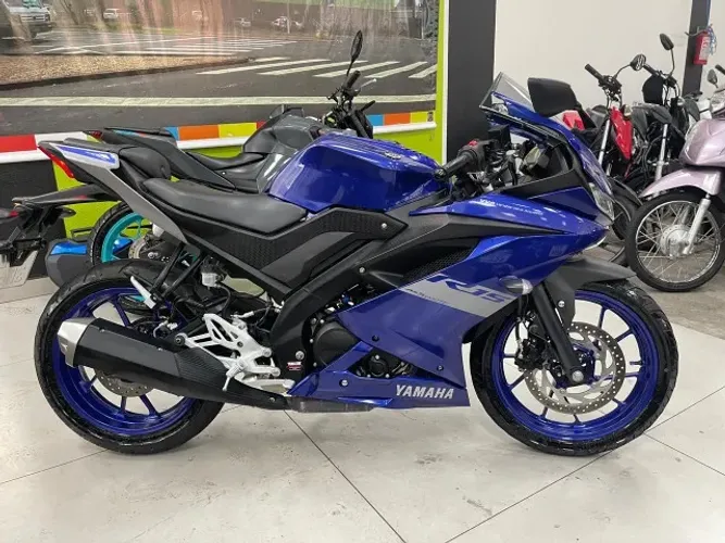 YAMAHA YZF R15 2024 / 13.182 KM