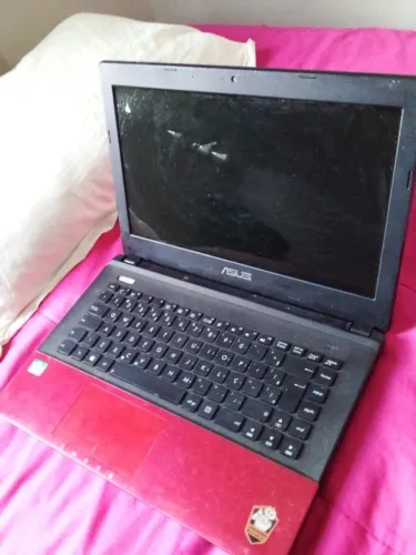Carcaça de notebook ASUS e carregador
