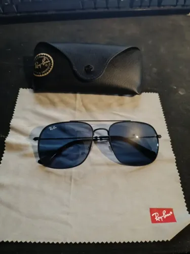 Rayban modelo Andrea