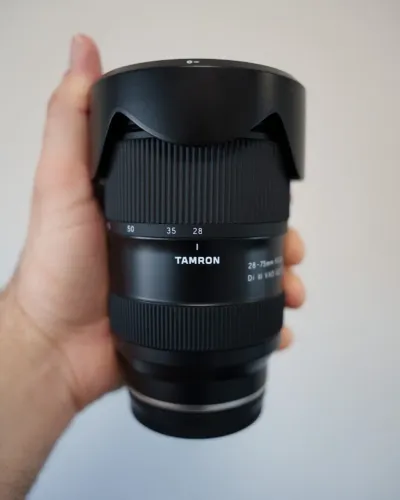 Lente Tamron 28-75mm Sony E mount (NOVA)