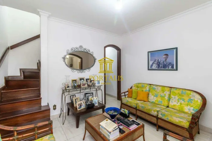 Casa Geminada com 3 quartos à venda em Belo Horizonte