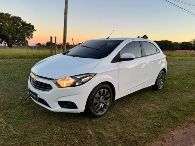 Chevrolet Onix Hatch LT 1.4 8V Flex Mec. 4P 2018