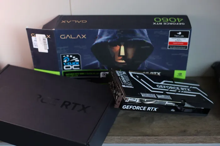 RTX 4060 Galax 8GB 1 Ano de Uso | Estado de Nova | Caixa Original