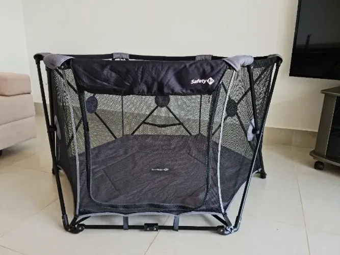 Cercado portátil (cabana) multifuncional Safety 1st