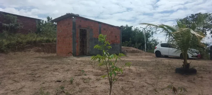 Vende se um sítio