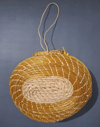 Bolsa de capim dourado