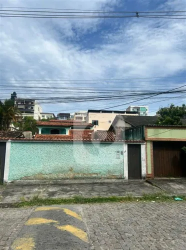 Casa na Taquara com excelente terreno e piscina