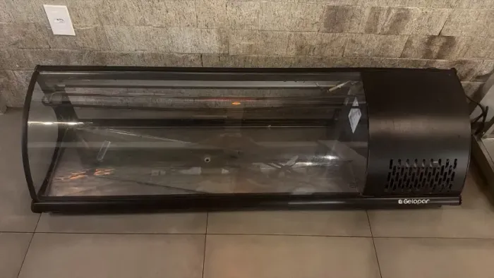 Vitrine sushi bar