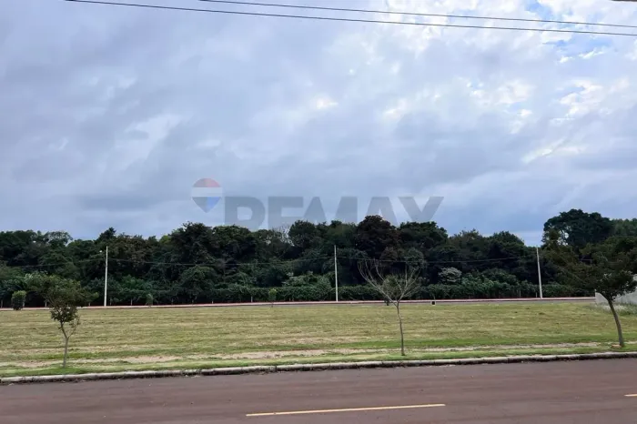 "Terreno no Paraíso Tropical II: Invista em Cascavel!"