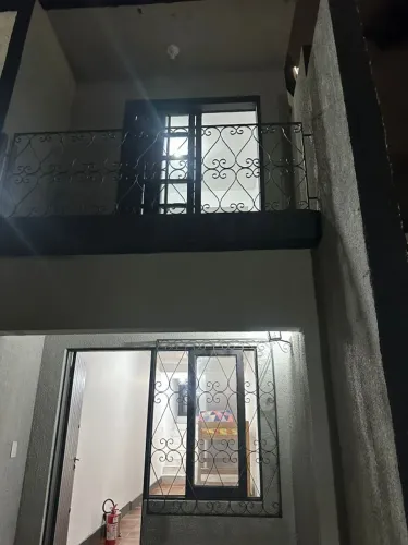 Casa para Aluguel no Centro de Florianópolis - 2 Quartos, Vaga de Garagem e Tudo Incluso!