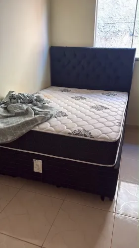 Vende se cama de casal com cabeceira