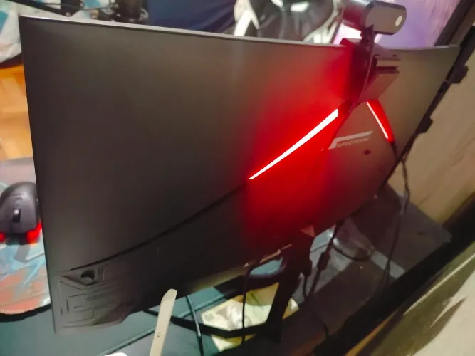 Monitor 180hz curvo