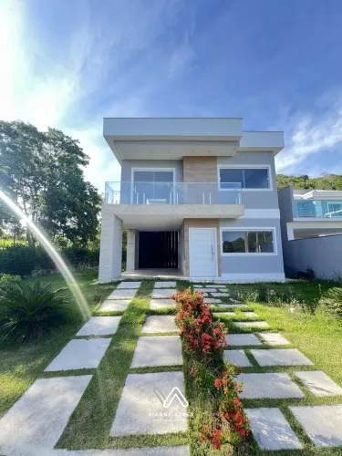 Casa com 3 dormitórios à venda, 311m² por R$750.000 - Cajueiros (Itaipuaçu) - Ma