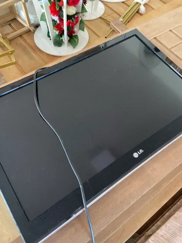Tv 32 polegadas não é smart