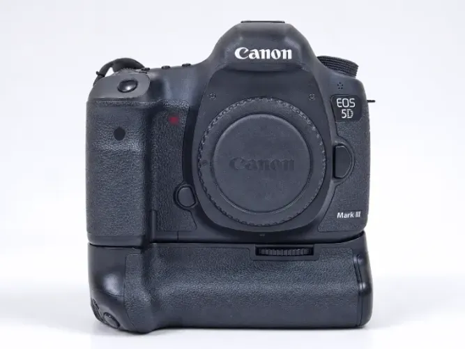 Canon Eos 5d Mark III + Grip + Acessórios - Excelente Estado