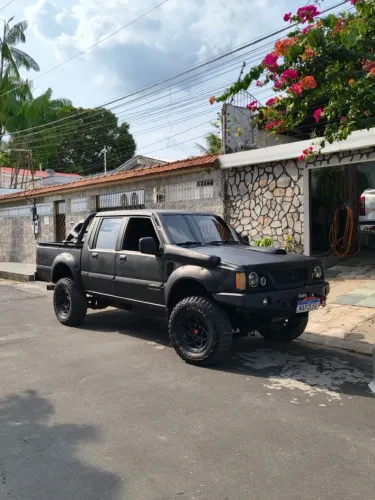 Mitsubishi L200 GLS 2.5 4X4 CD Diesel 2005