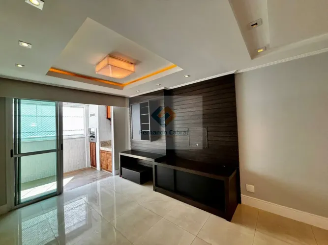 Apartamento à venda em Icaraí, Niterói-RJ: 2 quartos, 2 suítes, 1 sala, 3 banheiros, 2 vag