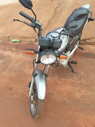Honda/Titan ks 2000