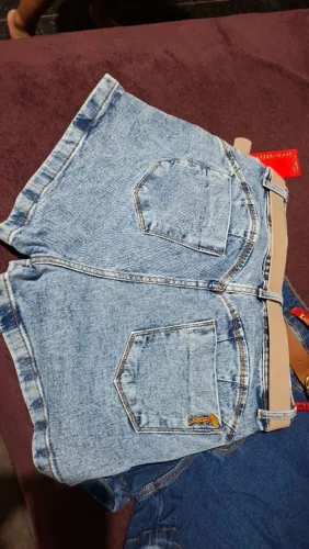 Dois shorts jeans e um vestido