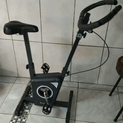 Bicicleta Ergométrica Vertical Dream Fitness EX450