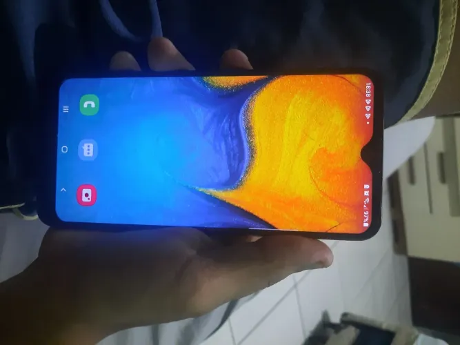 SAMSUNG A20
