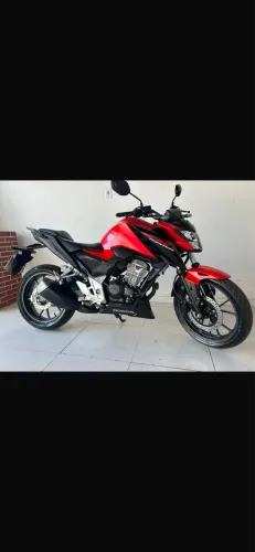 Twister 2024, freio abs, quitada, 3800 km rodados.