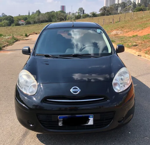 Nissan March 1.0 16V Flex Fuel 5P 2013