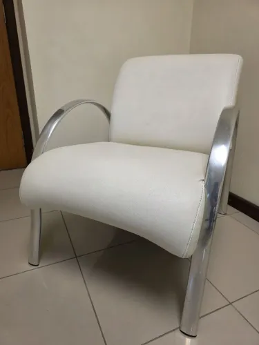 Poltrona Cromada Branca