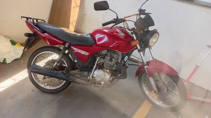 Vendo CG 150 7.000,00