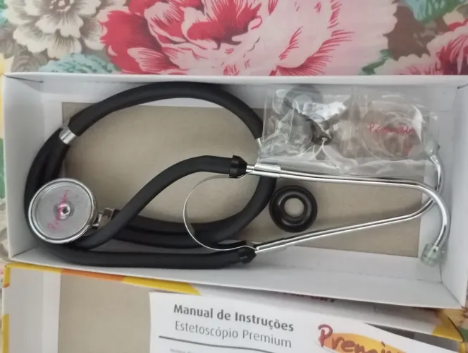 Vendo estetoscópio nunca usado