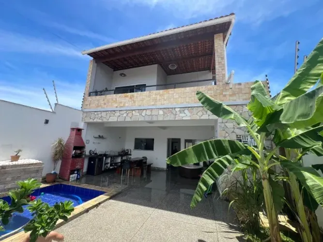 ALUGA-SE CASA COM PISCINA NA BARRA DOS COQUEIROS