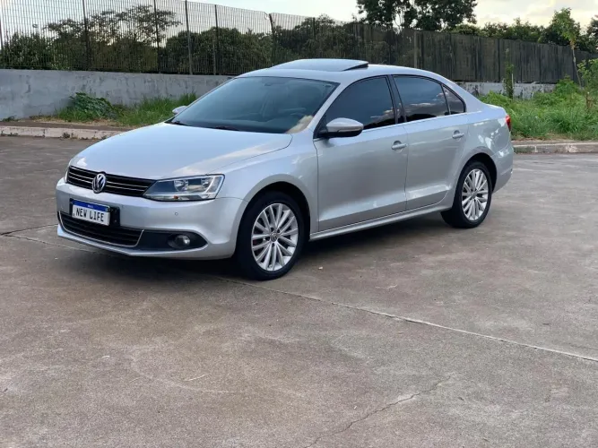 Volkswagen Jetta Highline 2.0 TSI 16V 4P Tiptronic 2012