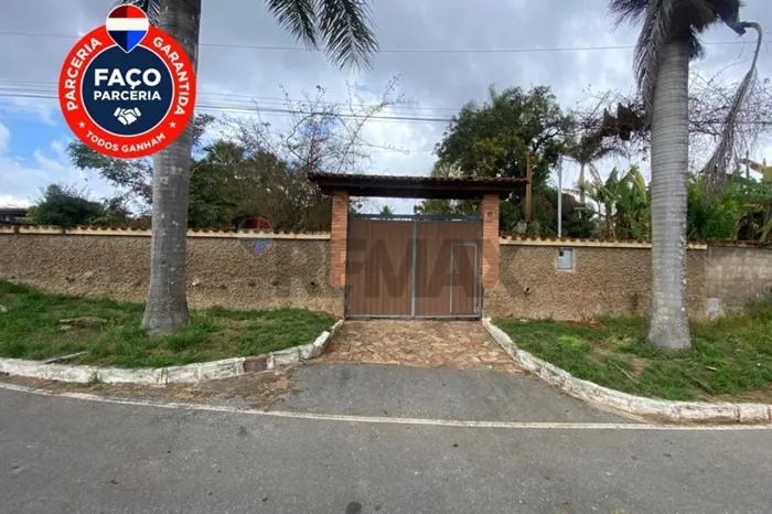 Chácara Exclusiva de 922m² em Terreno de 5.000m² - Bação, Itabirito