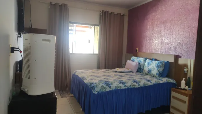Casa grande, lote 360m² atrás da moto Honda