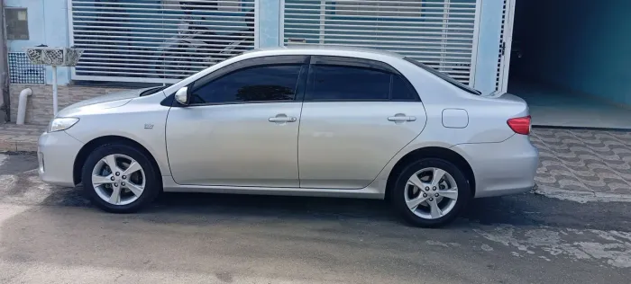Toyota Corolla XEI 2.0 Flex 16V Aut. 2012
