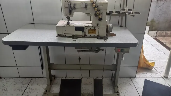 Máquina de costurar