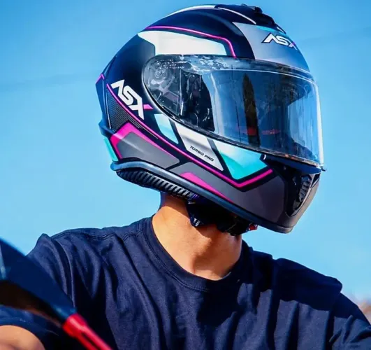 Capacete