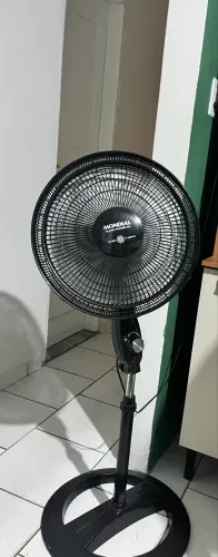 Ventilador de pé