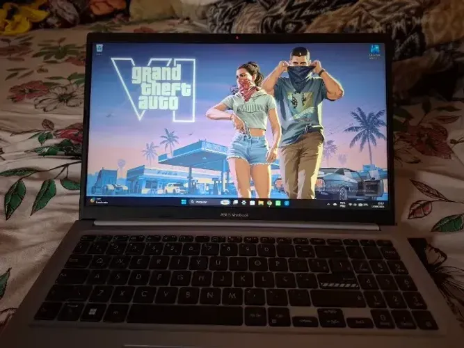 Notebook ASUS Vivobook 15 - Intel i5 12ª Gen /8GB RAM/SSD/Windows 11 Bom para jogos leves!