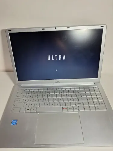 Vendo Notebook Multilaser Ultra UB220 15,6" | Intel Celeron N4020 | 4GB RAM 128GB.