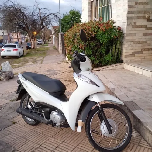 Honda Biz 125 ES 2025 | Apenas 5 km | Impecável | Oportunidade