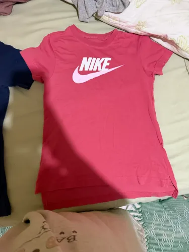 Blusas da Nike originais
