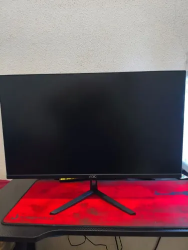 Monitor gamer AOC modelo 24G30E, 180hz, Semi novo
