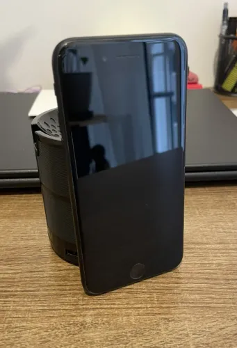 iPhone SE (2ª geração) 64G preto