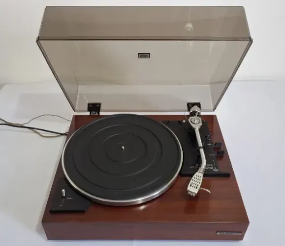 Toca discos Kenwood/CCE KD-2033 Shure Vintage som antigo ( Pioneer Sansui Technics)