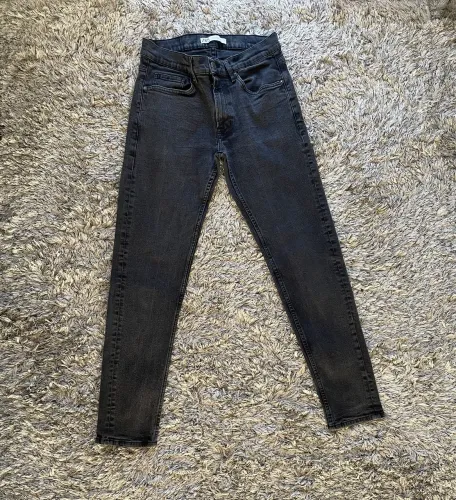 Calça jeans Zara preta